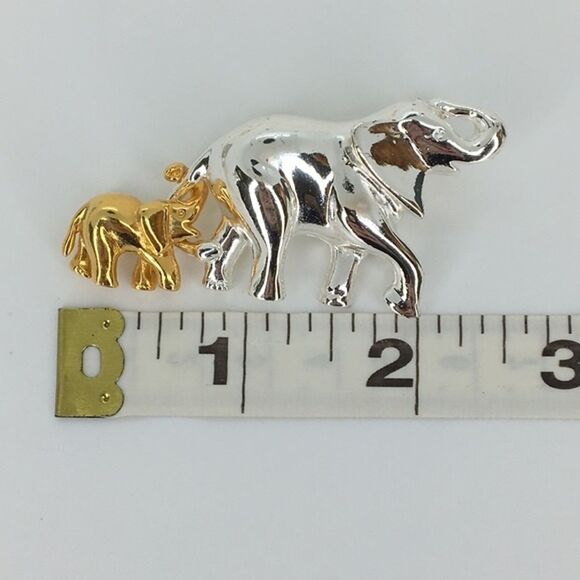 Vintage 1980s Elephant Brooch Mother Baby Calf Trunk Up Figural Pin Adoptive Mom - Picture 9 of 10